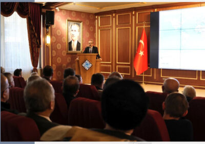 Prof. Dr. Azmi Özcan, “Türk Tarihine Bütüncül Bakmak (Tarih Bize Ne Söyler?)” Başlıklı Konferans Verdi