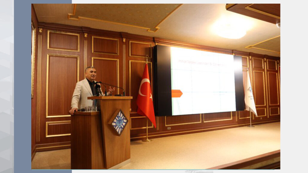 Bilim, Kültür ve Sanat Konferanslarının Konuğu Prof. Dr. Mustafa Çolak Oldu