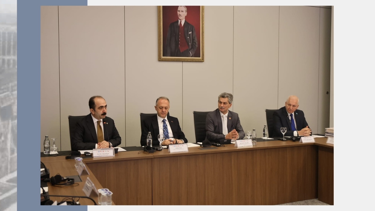 Dün başlayan Türk Dünyası Arkeoloji Araştırma Enstitüleri ve Merkezleri Birliğinin İkinci Toplantısının bugünkü ev sahibi Türk Tarih Kurumu oldu.