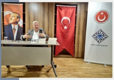 Prof. Dr. Ahmet Özcan Met with His Readers